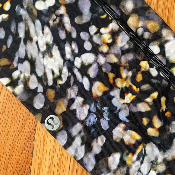 Lululemon Speed Up Tight 28” - Picture 6 of 6